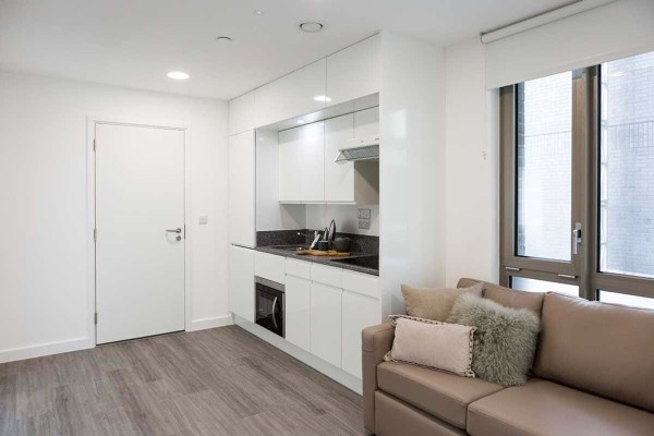 澳洲昆士兰科技大学附近推荐三个学生公寓，提供高质量住宿。