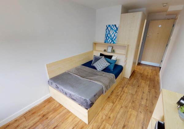 澳大利亚西悉尼大学留学生如何租房？建议选择值得信赖的公寓租赁公司，优先选择靠近学校且生活便利的学生公寓。