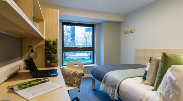 澳大利亚昆士兰大学悉尼校区周边的学生公寓：方便、舒适、安全。